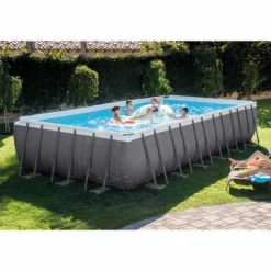 Intex Ultra Frame XTR Pool - 732 X 366 X 132 Cm - Met Zandfilterpomp En Accessoires 8 Intex Ultra Frame XTR Pool - 732 X 366 X 132 Cm - Met Zandfilterpomp En Accessoires -Zwembad en SPA 26362 in use