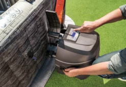 Intex Pure Spa Greystone Deluxe Opblaasbare Spa - 4 Persoons 7 Intex Pure Spa Greystone Deluxe Opblaasbare Spa - 4 Persoons -Zwembad en SPA 28450 inuse1 2022 300