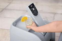 Bestway Lay-Z Spa Santorini HydroJet Pro Opblaasbare Spa - 7 Persoons 36 Bestway Lay-Z Spa Santorini HydroJet Pro Opblaasbare Spa - 7 Persoons -Zwembad en SPA 800 1200 60075 0905 ftb web pl003