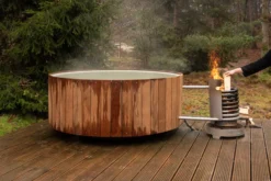 Weltevree Dutchtub Wood Houtgestookte Hottub - 4 Personen 16 Weltevree Dutchtub Wood Houtgestookte Hottub - 4 Personen -Zwembad en SPA dsc 0214 medium 1